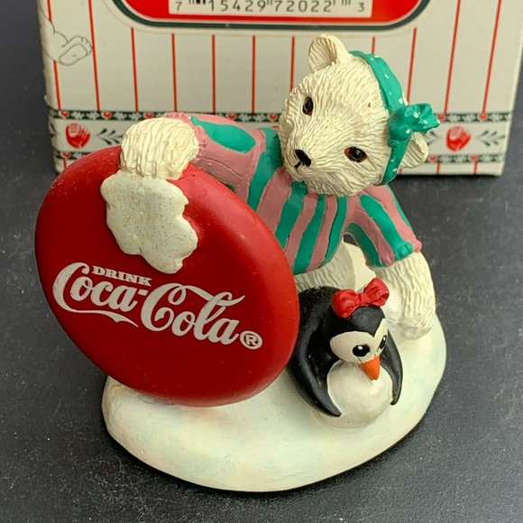 Who Said Girls Cant Throw - Coca-Cola Polar Bears Cubs Collection from 1995 - Picture 1 of 7